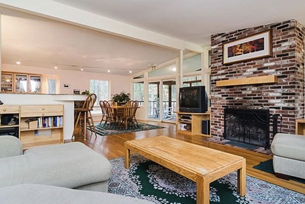 31 Partridge Road Lexington, MA 02420 - Photo 4 of 24 Gallery Image 4