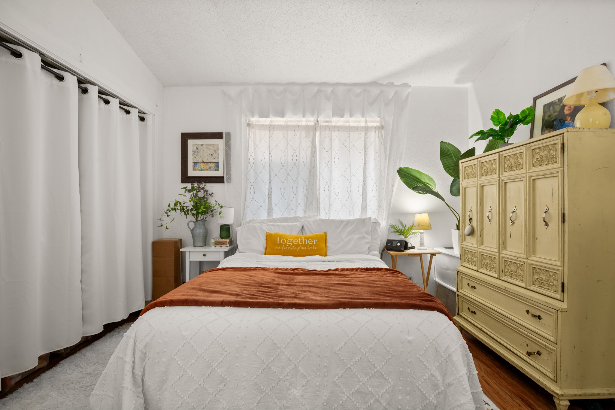 5402 Brompton Circle Austin, TX 78745 - Photo 5 of 30 The spacious bedrooms provide flexibility for a variety of furniture layouts.