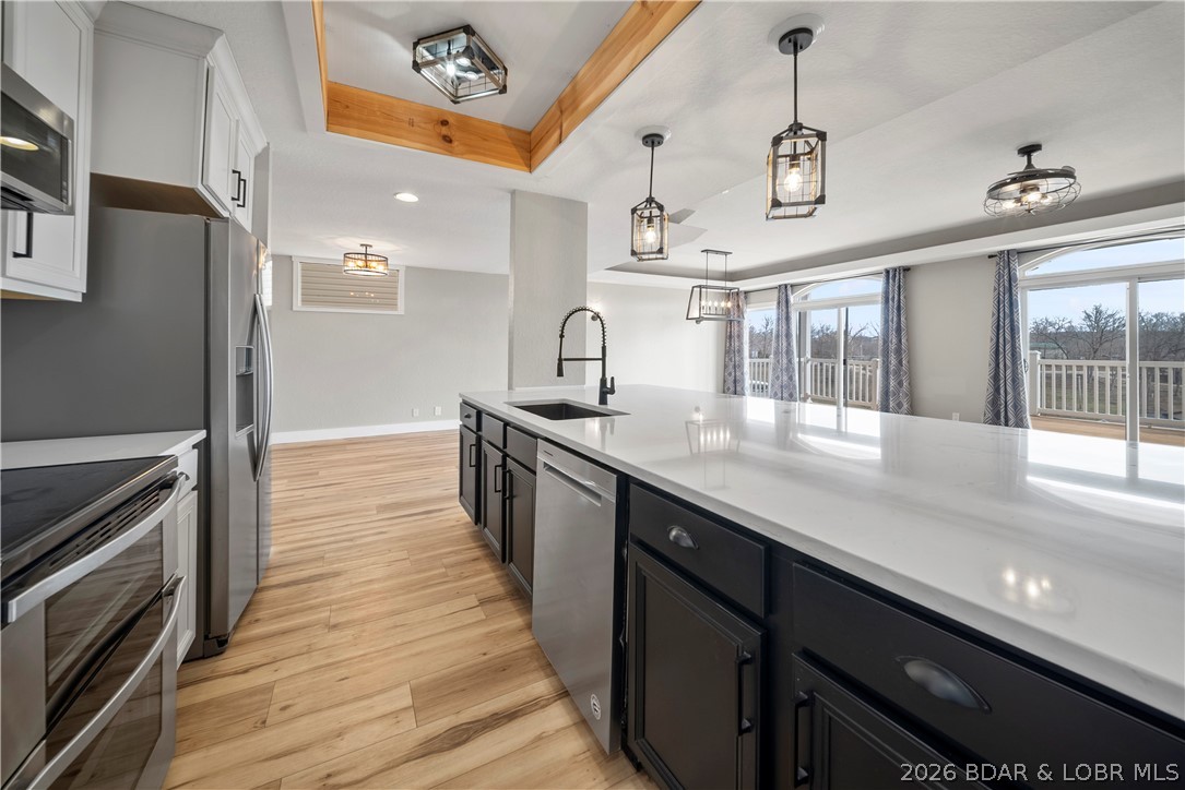 2180 Bittersweet Road Lake Ozark, MO 65049 - Photo 18 of 59 Kitchen