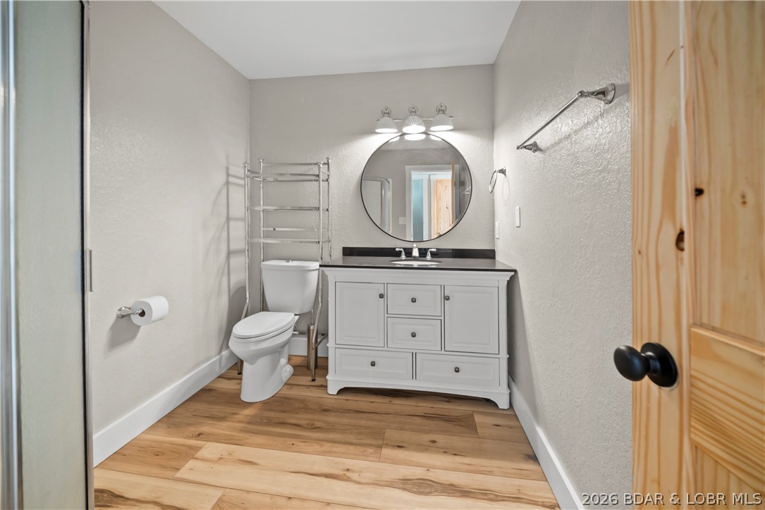 2180 Bittersweet Road Lake Ozark, MO 65049 - Photo 20 of 59 Full Bath on Main Level