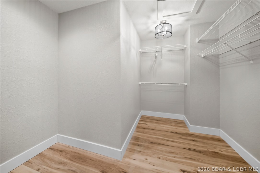 2180 Bittersweet Road Lake Ozark, MO 65049 - Photo 29 of 59 Walk-In Closet