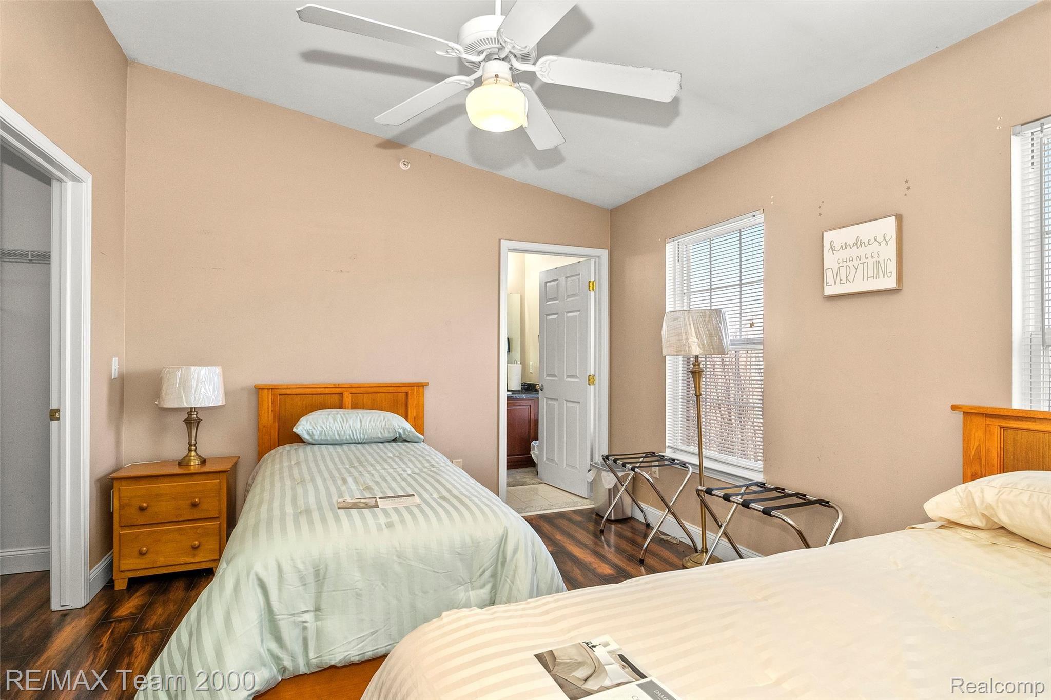 22680 Goddard Road Taylor, MI 48180 - Photo 16 of 32 17.jpg