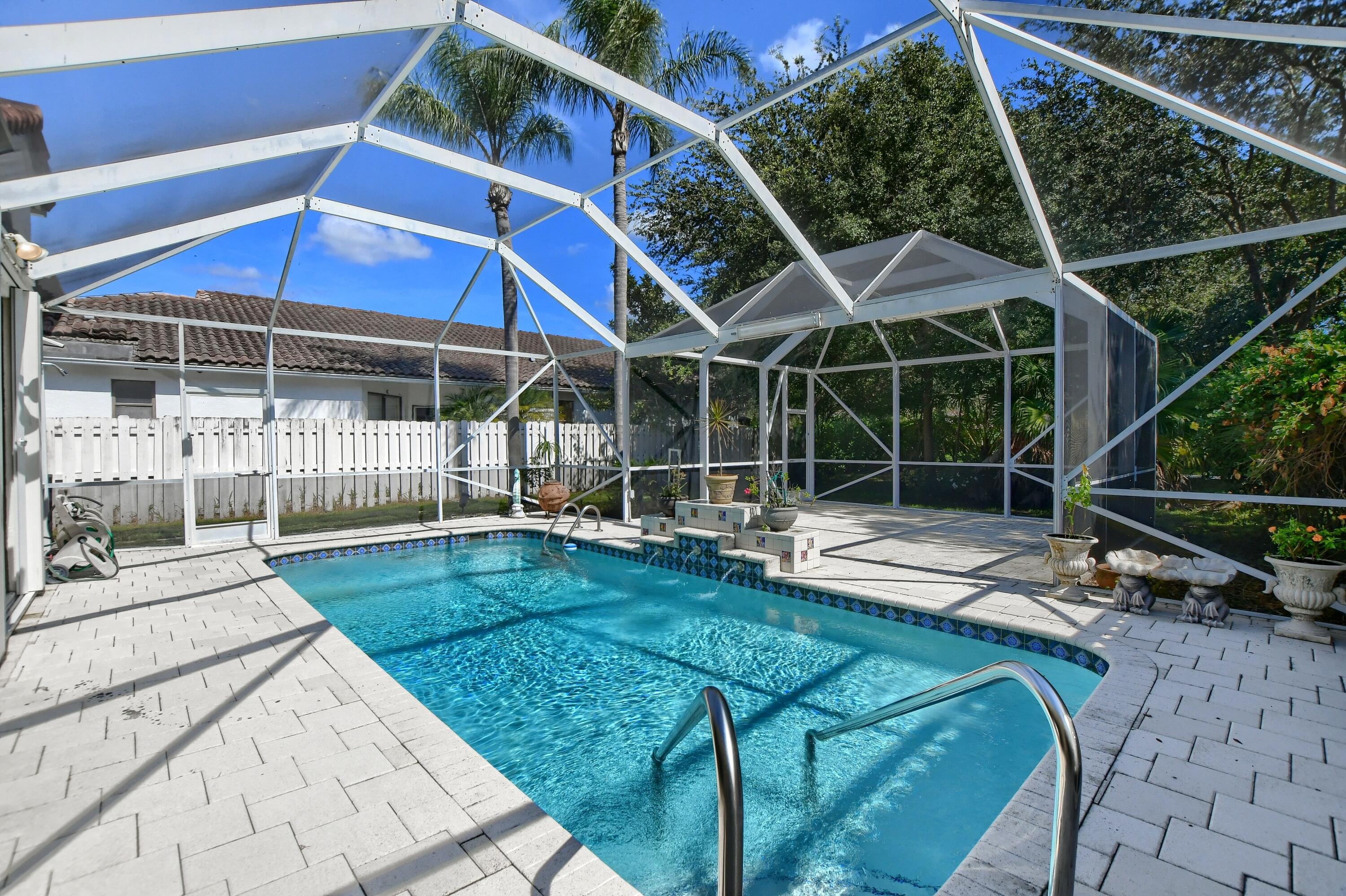 8687 Vía Reale Boca Raton, FL 33496 - Photo 31 of 49 Pool