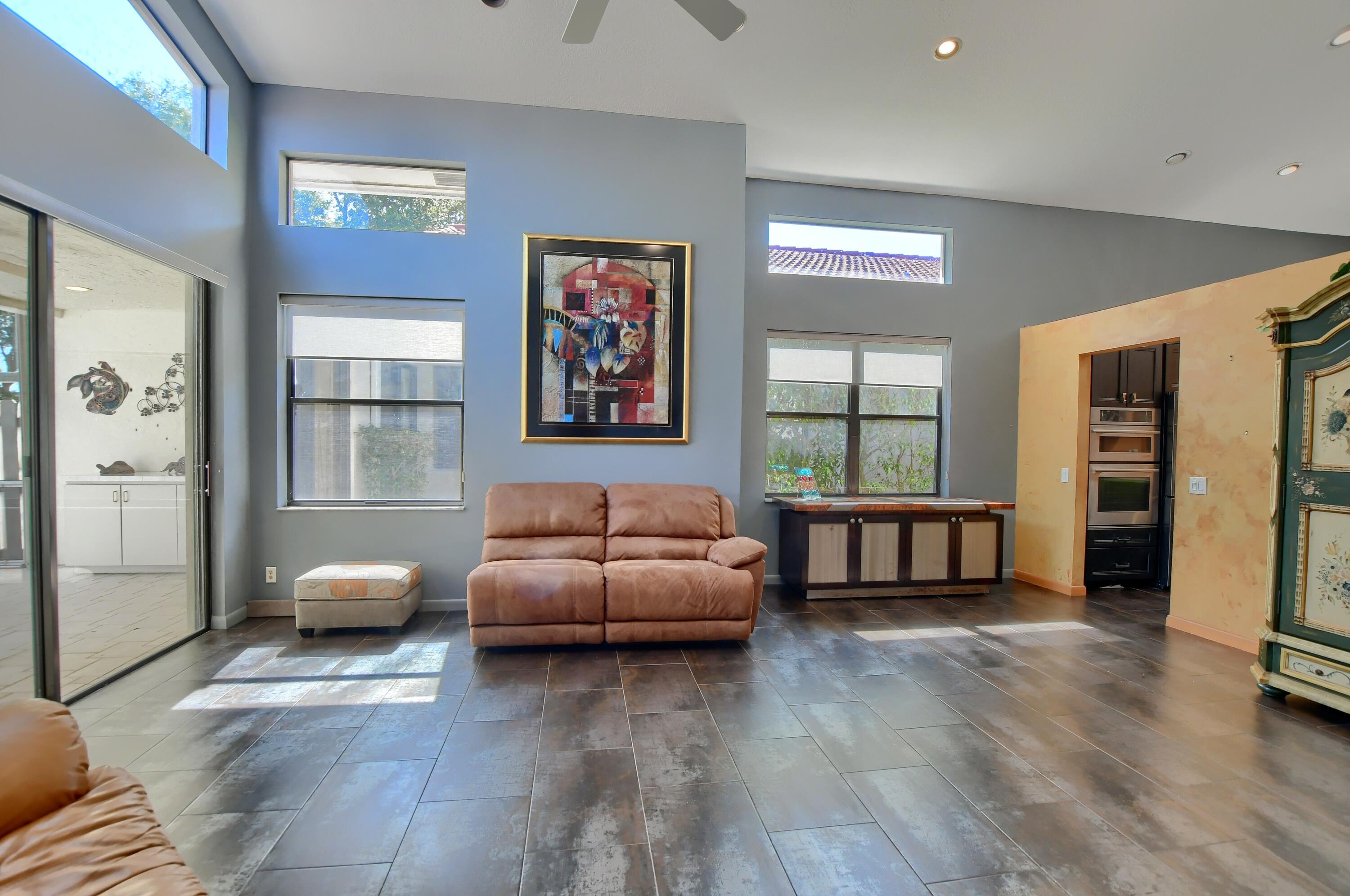 8687 Vía Reale Boca Raton, FL 33496 - Photo 10 of 49 Great Room