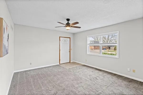 $265,000 | 8617 Grant Street, Overland Park, KS 66212