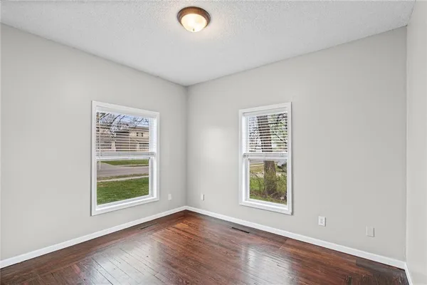 $265,000 | 8617 Grant Street, Overland Park, KS 66212