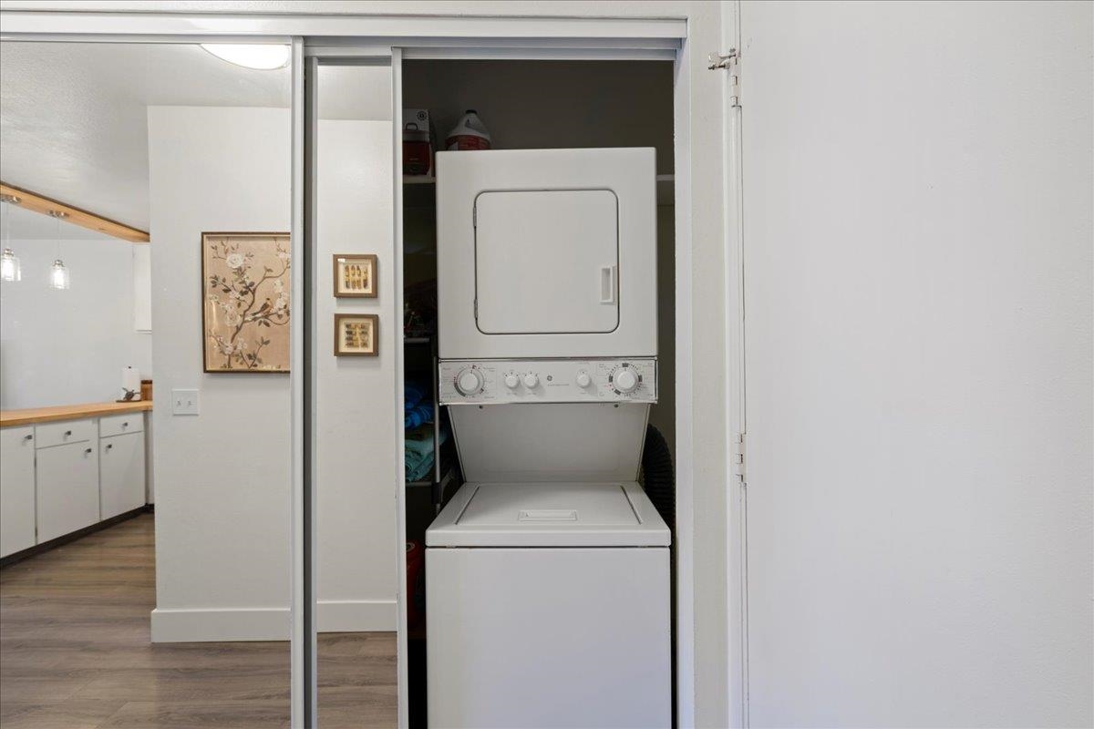 3740 Lower Honoapiilani Road, Unit E102 Lahaina, HI 96761 - Photo 40 of 41 a utility room with dryer and washer