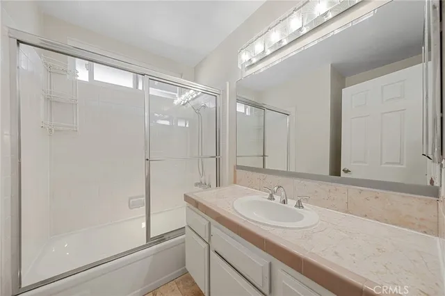 $4,700 | 22942 Broadleaf, Lake Forest, CA 92630