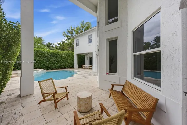 $3,995,000 | 3752 Northeast 199th Street, Aventura, FL 33180