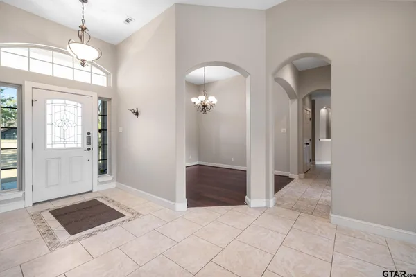 $950,000 | 2123 Austin's Circle, Tool, TX 75143