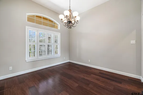 $950,000 | 2123 Austin's Circle, Tool, TX 75143