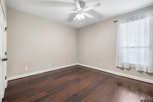 $950,000 | 2123 Austin's Circle, Tool, TX 75143