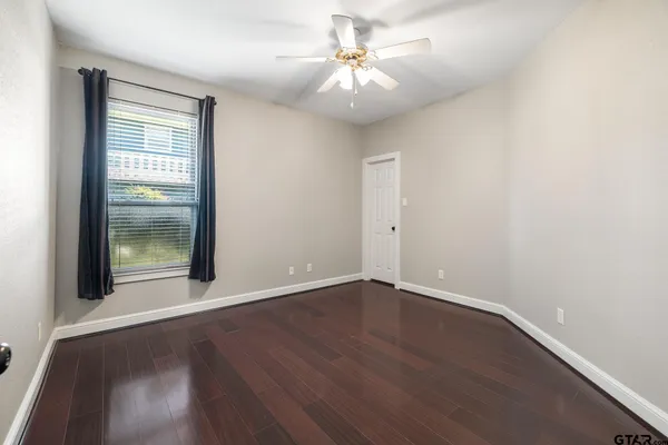 $950,000 | 2123 Austin's Circle, Tool, TX 75143