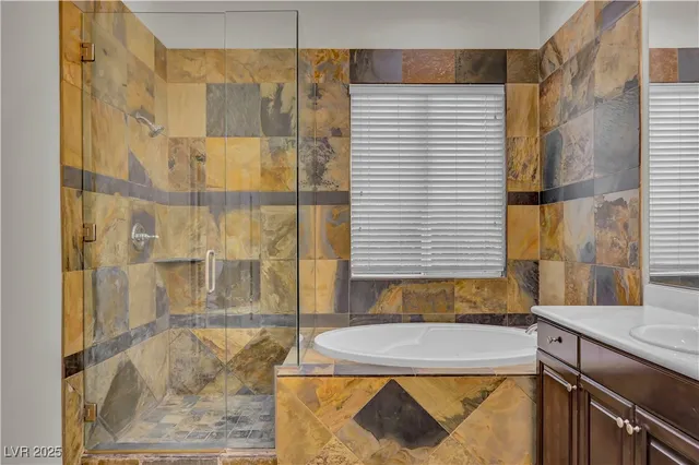 $2,750 | 7199 Adobe Falls Court, Las Vegas, NV 89113