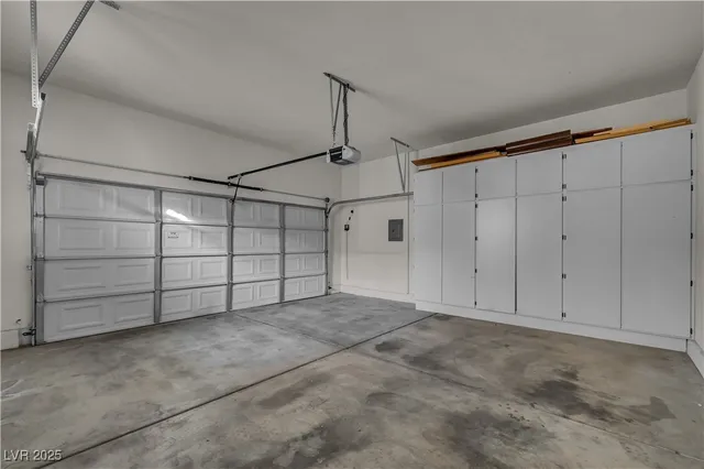 $2,750 | 7199 Adobe Falls Court, Las Vegas, NV 89113