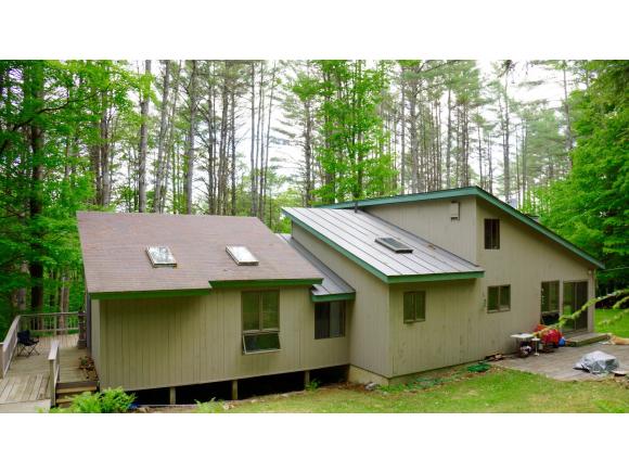 437 Graves Road Pomfret, VT 05084 - Photo 2 of 9 Gallery Image 2