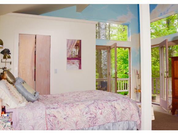437 Graves Road Pomfret, VT 05084 - Photo 7 of 9 Gallery Image 7
