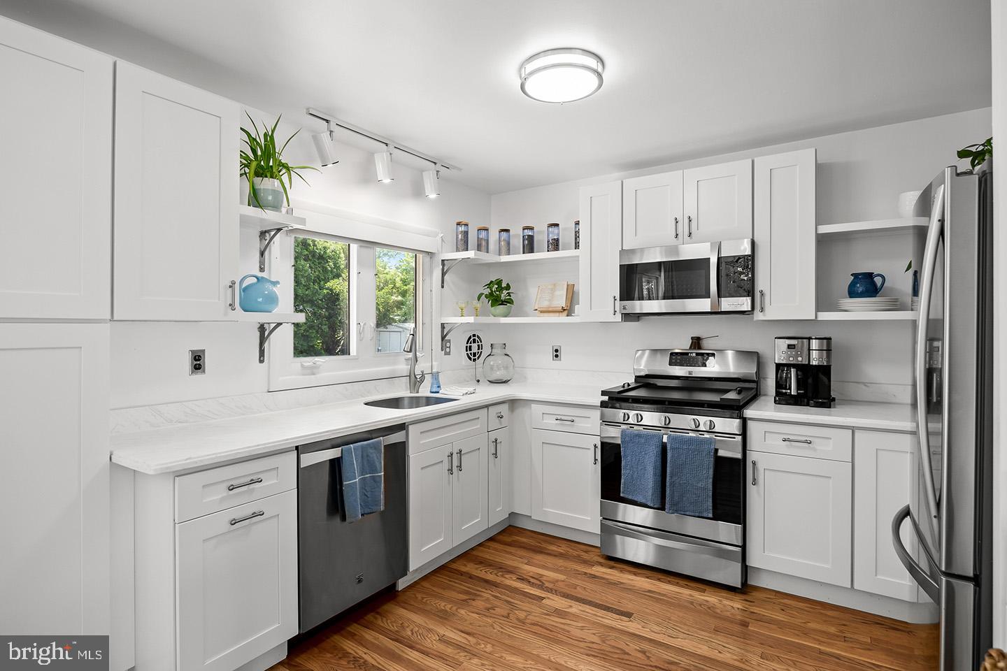 17 Timber Creek Road Stratford, NJ 08084 - Photo 11 of 33