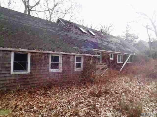 99 Beach Road Westhampton Beach, NY 11978 - Photo 3 of 13 Gallery Image 3