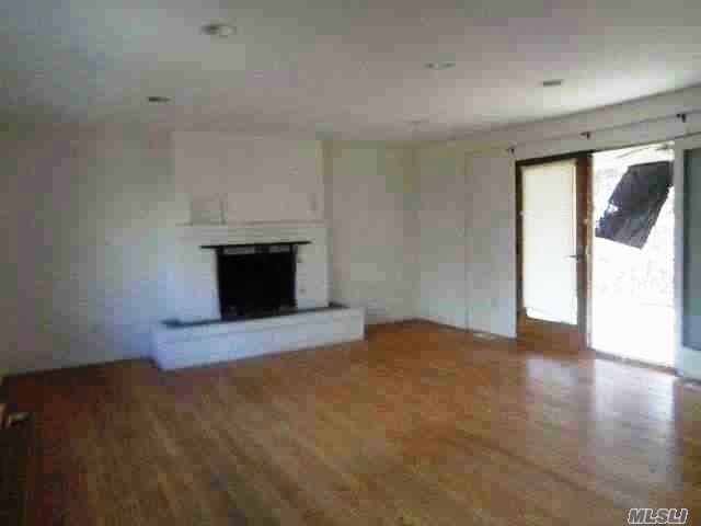 99 Beach Road Westhampton Beach, NY 11978 - Photo 5 of 13 Gallery Image 5