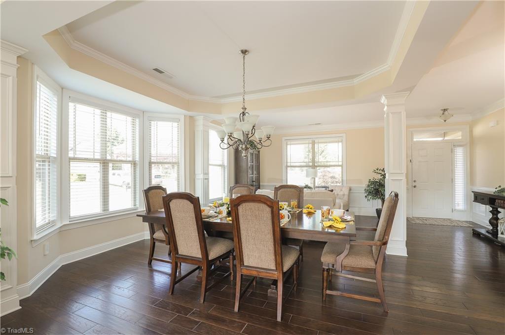 2689 Lamplight Circle High Point, NC 27265 - Photo 6 of 37