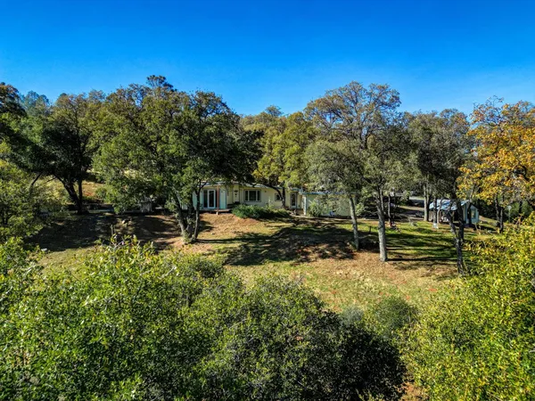 $500,000 | 7123 Swiss Ranch Road, Mountain Ranch, CA 95246