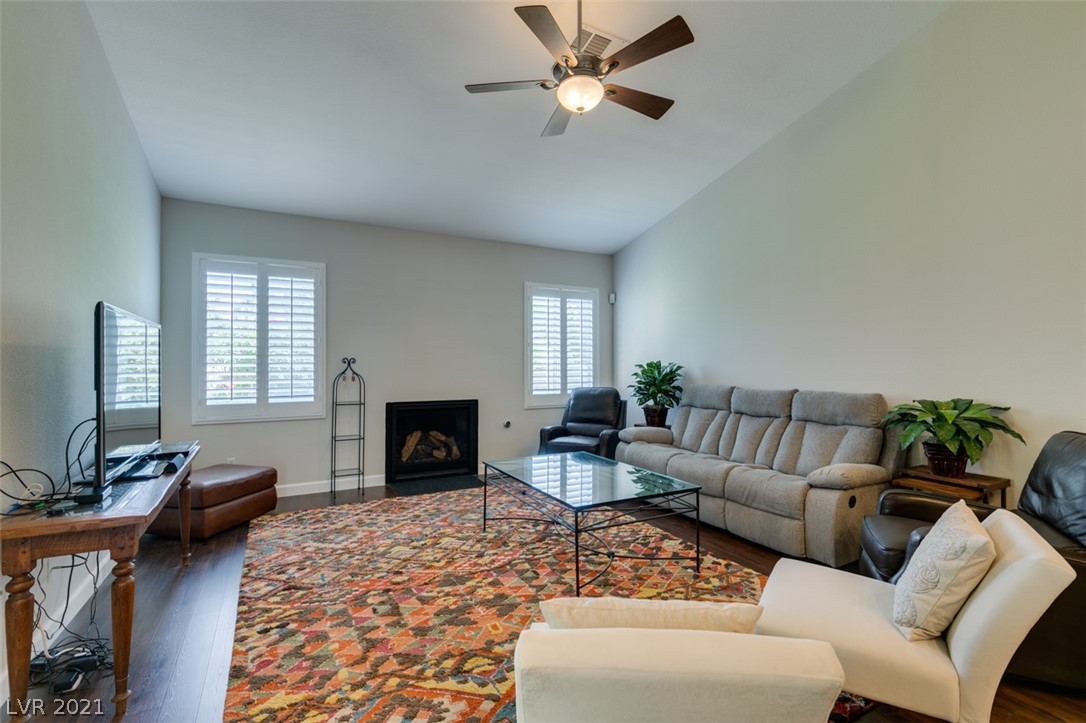 222 Chestnut Ridge Circle Henderson, NV 89012 - Photo 13 of 30 Gallery Image 13