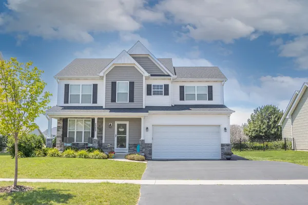 $392,990 | A6 West Pawpaw Avenue, Cortland, IL 60112