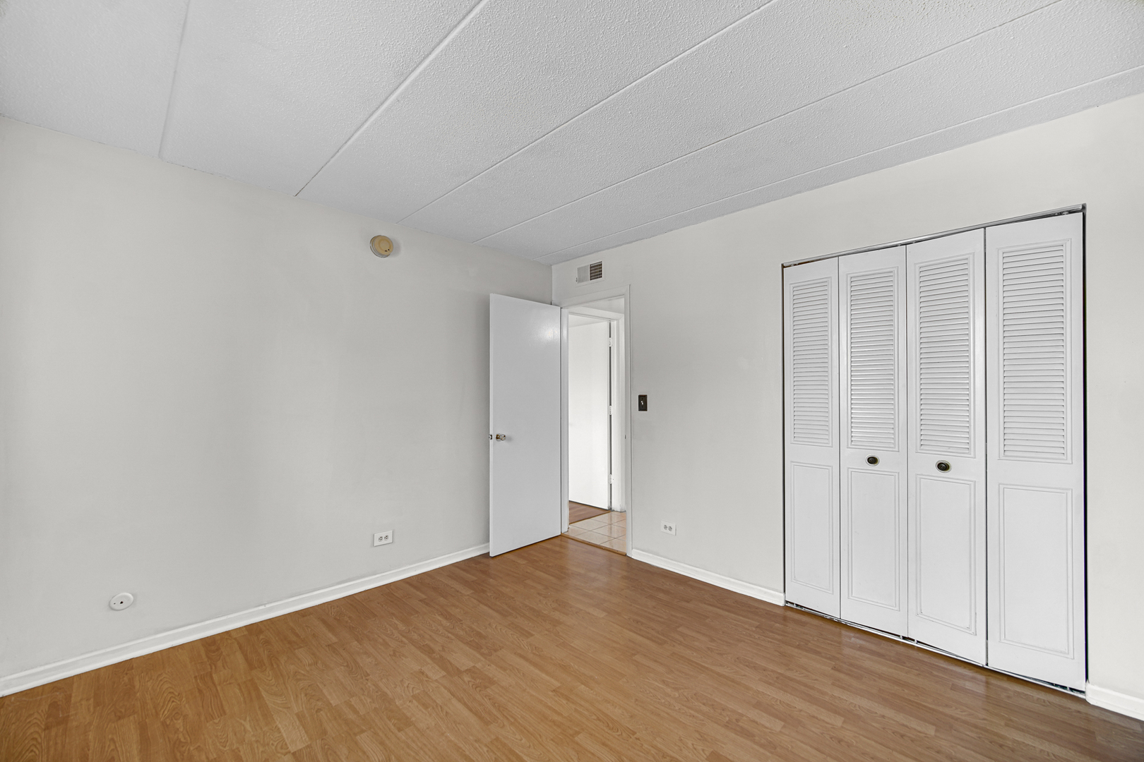 511 Timber Ridge Drive, Unit 202 Carol Stream, IL 60188 - Photo 13 of 19