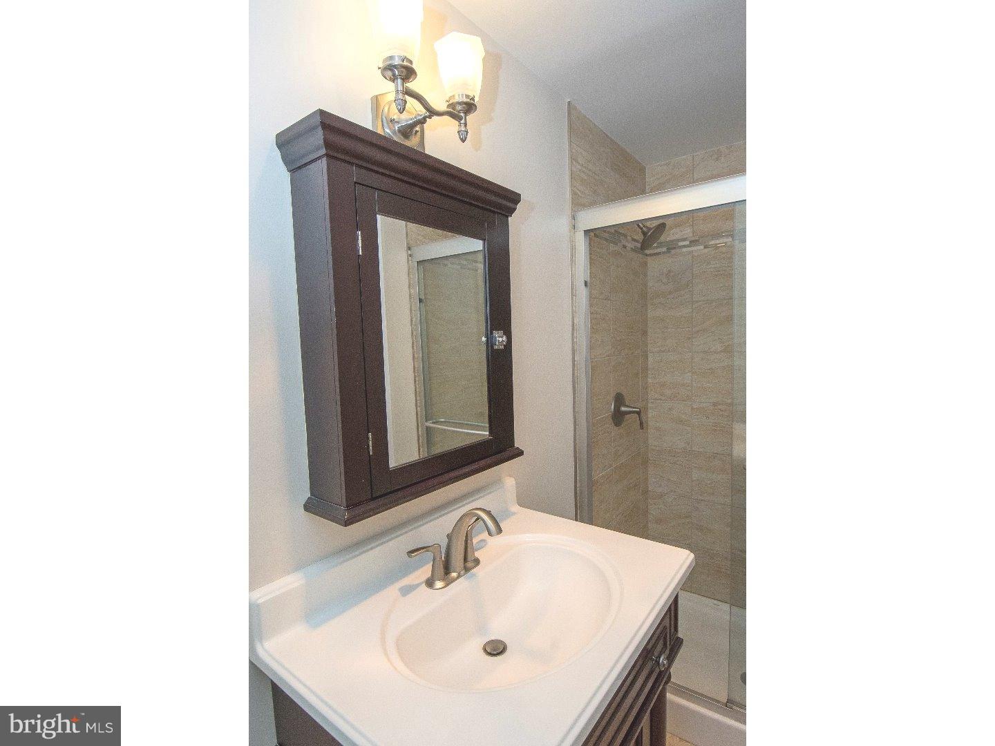 340 Chamounix Road Wayne, PA 19087 - Photo 14 of 25 Master Bathroom