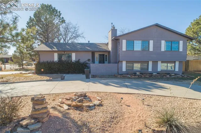 $365,000 | 18 Chaparral Circle, La Junta, CO 81050