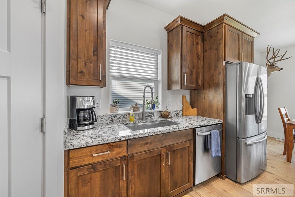 171 Dakota Avenue Rigby, ID 83442 - Photo 8 of 35 granite counters