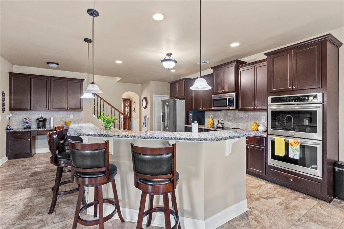 208 Dripping Rock Pass Grovetown, GA 30813 - Photo 16 of 49 16-Kitchen