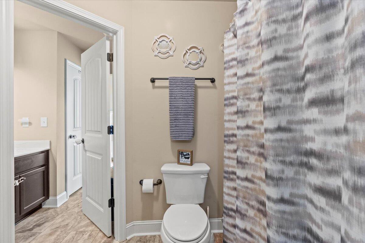 208 Dripping Rock Pass Grovetown, GA 30813 - Photo 39 of 49 40-Jack & Jill Bath