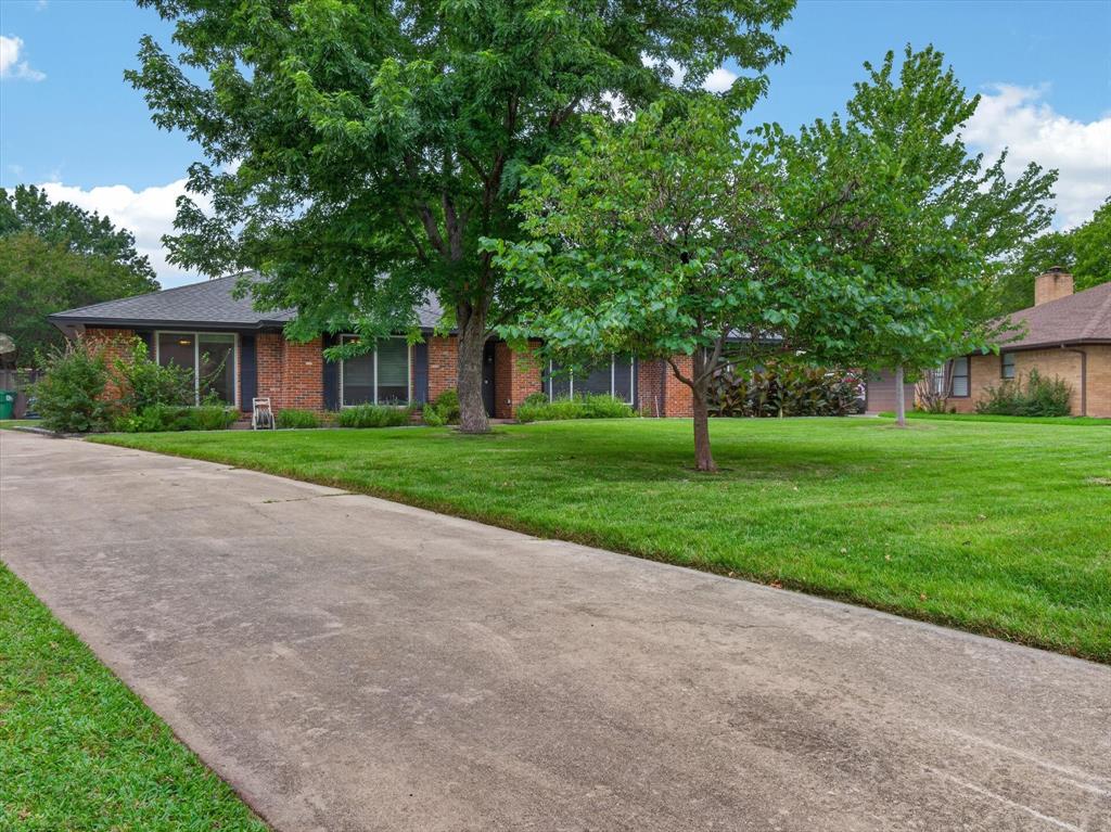 3209 Broken Arrow Road Denton, TX 76209 - Photo 1 of 39