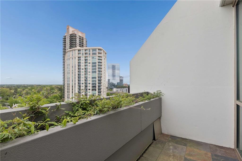 700 Park Regency Place Northeast, Unit 2002 Atlanta, GA 30326 - Photo 24 of 37
