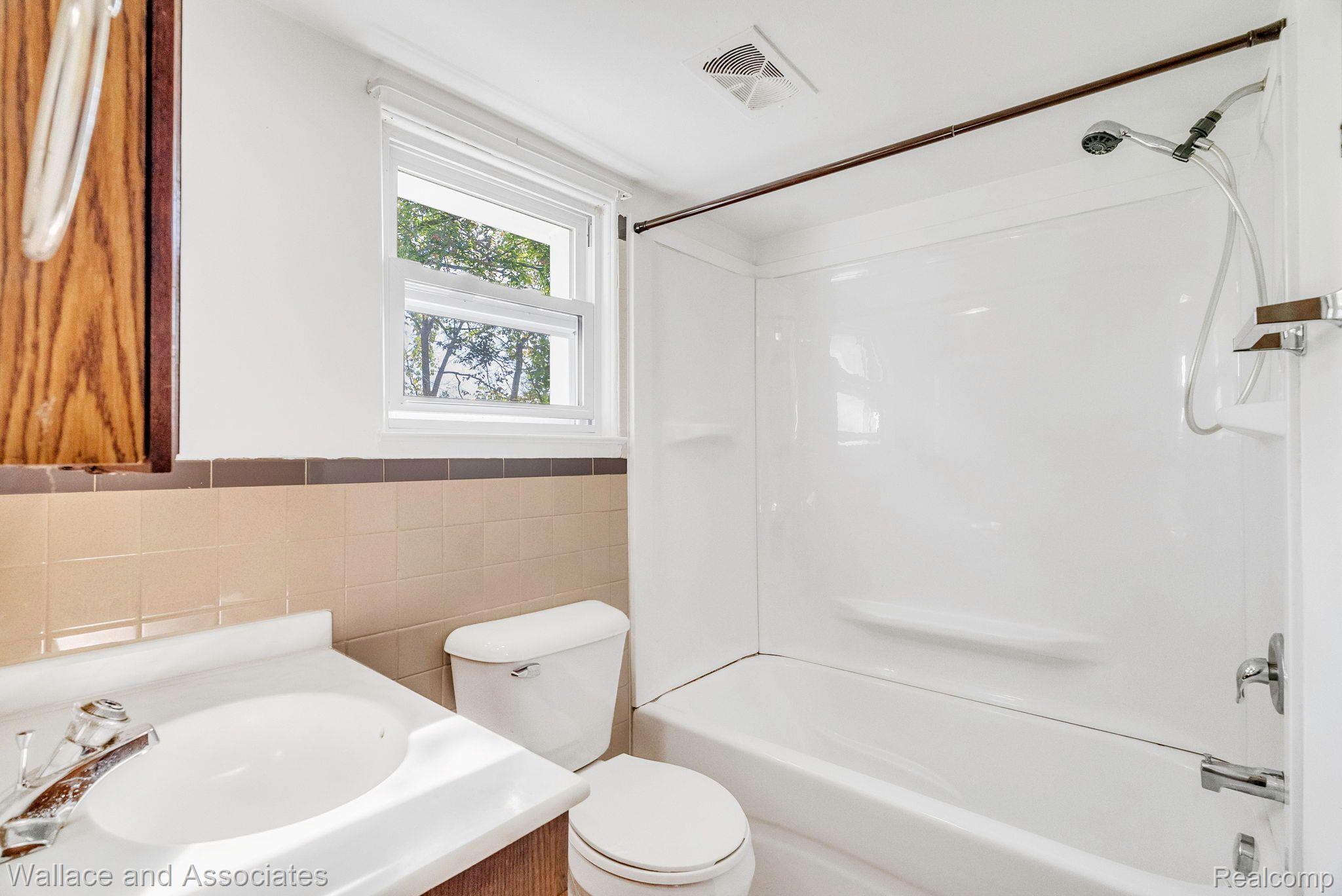 3939 Burtch Road Fort Gratiot, MI 48059 - Photo 21 of 39 Gallery Image 21