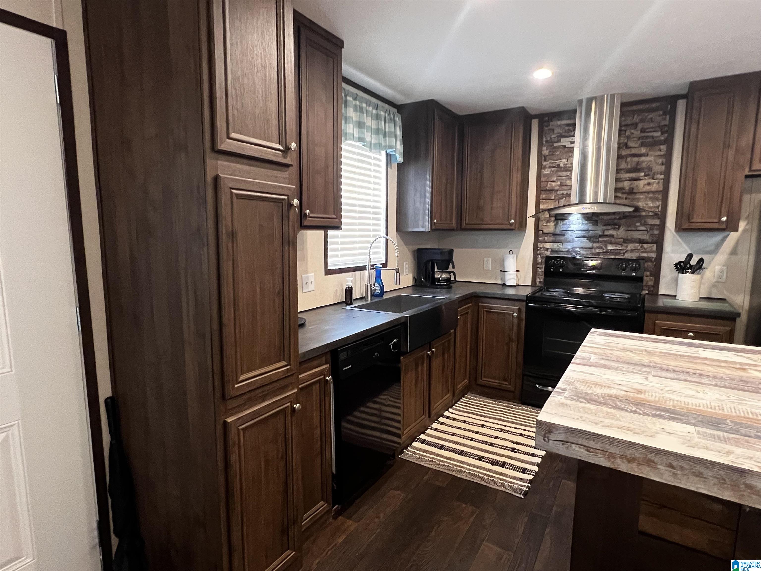 470 England Isle Lincoln, AL 35096 - Photo 25 of 41