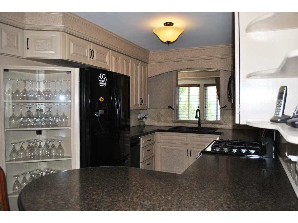 166 Staniford Road Burlington, VT 05408 - Photo 4 of 34