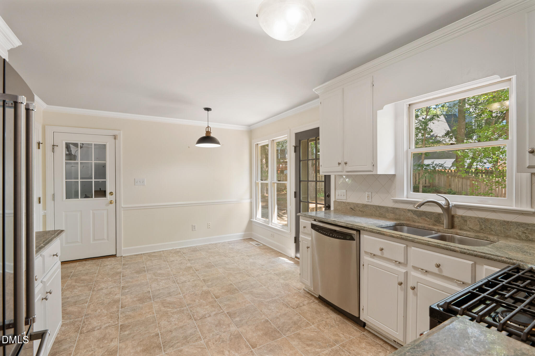 4712 Forest Highland Drive Raleigh, NC 27604 - Photo 15 of 53