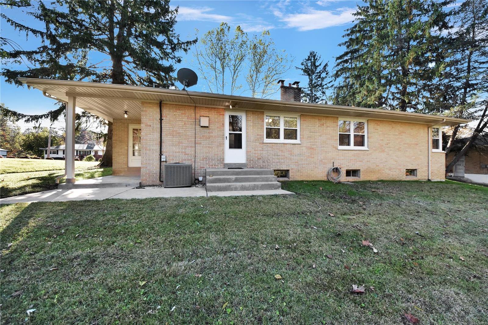9911 N Road Fairview Heights, IL 62208 - Photo 2 of 37
