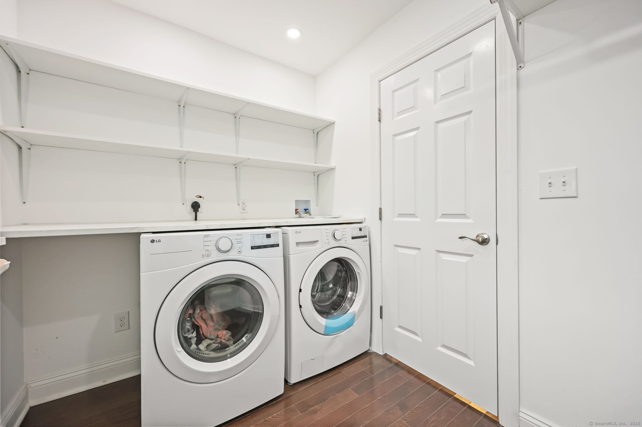 516 Valley Road Stratford, CT 06615 - Photo 13 of 40 Brand new Washer and Dryer