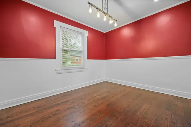 $549,900 | 516 Valley Road, Stratford, CT 06615