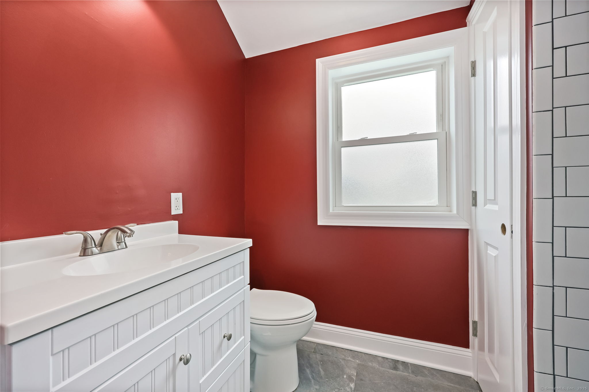 516 Valley Road Stratford, CT 06615 - Photo 28 of 40 Tile Bath on upper level