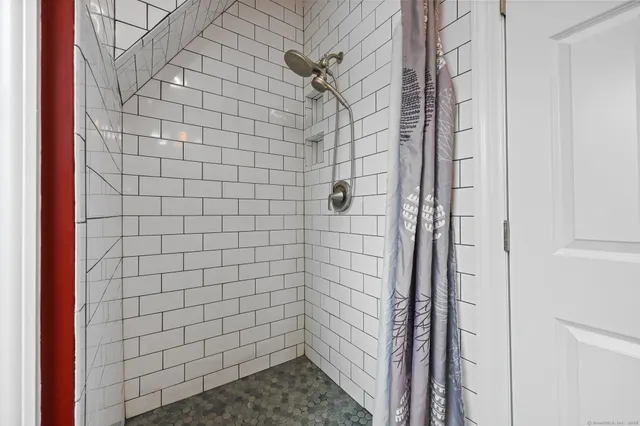 $549,900 | 516 Valley Road, Stratford, CT 06615