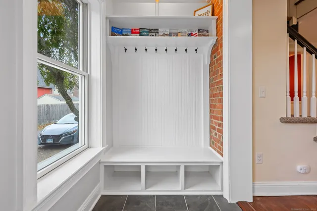 $549,900 | 516 Valley Road, Stratford, CT 06615