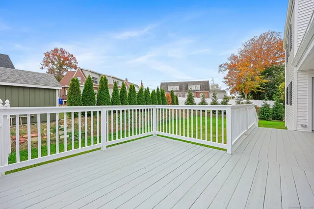 $549,900 | 516 Valley Road, Stratford, CT 06615