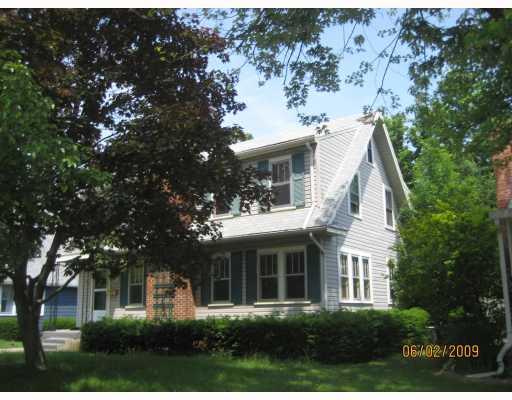 202 East Roseland Springfield, OH 45503 - Photo 3 of 4