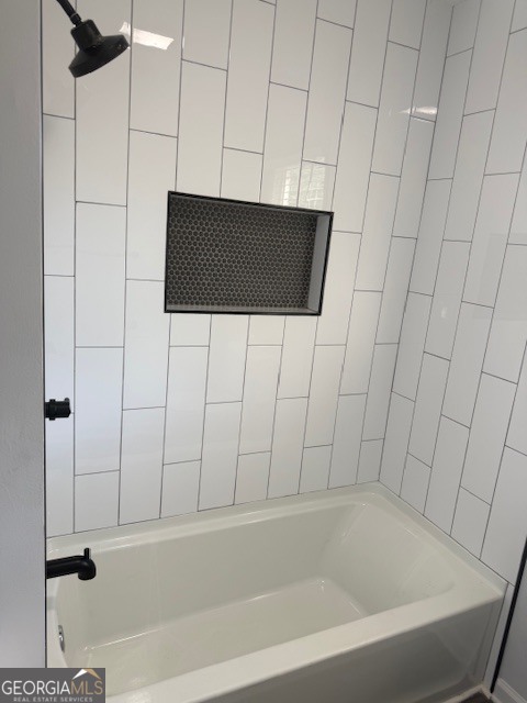 2899 Gresham Rd S East Atlanta, GA 30316 - Photo 9 of 17 a bathroom with a bathtub