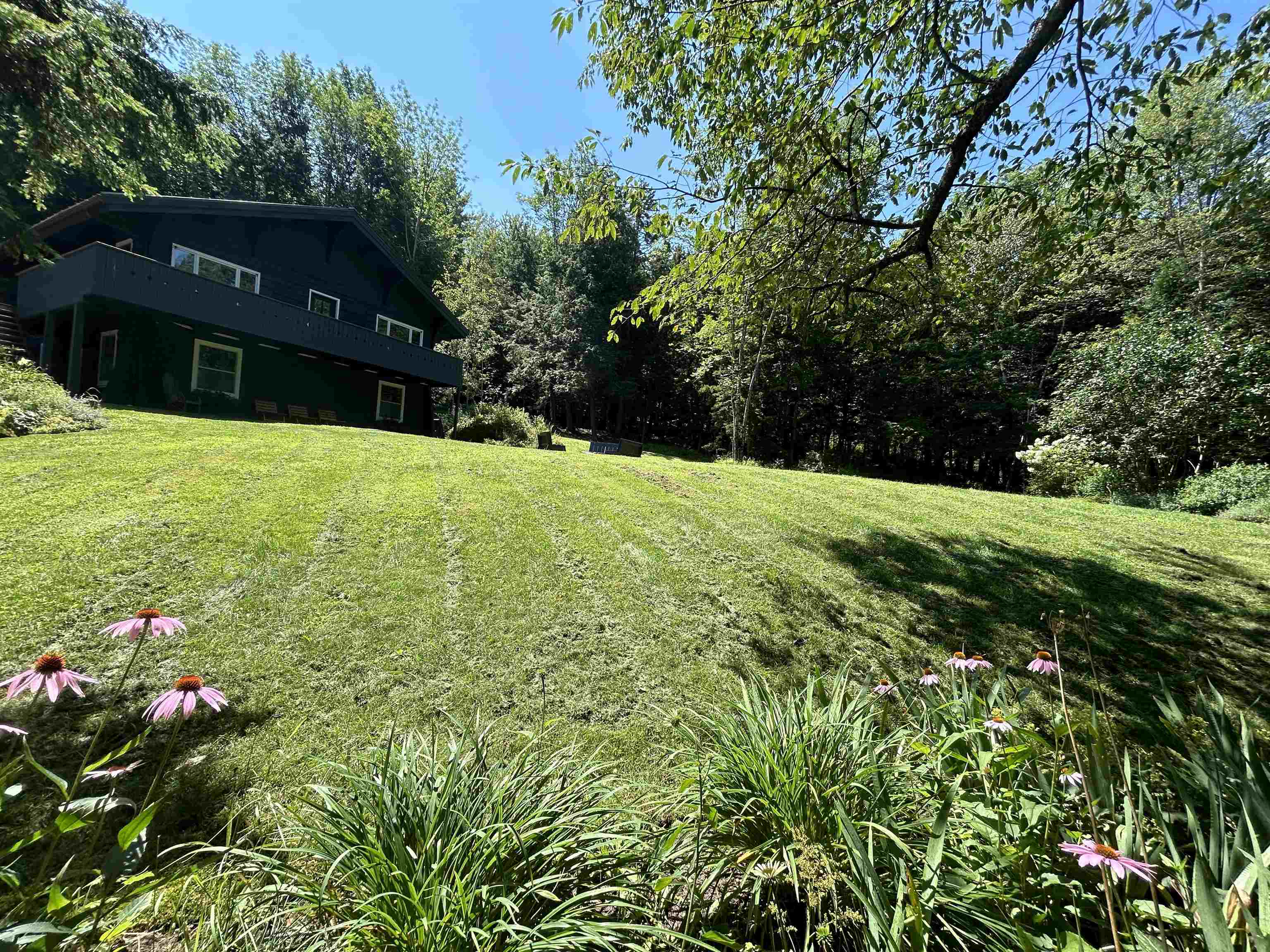 528 Pinnacle Road Stowe, VT 05672 - Photo 4 of 35